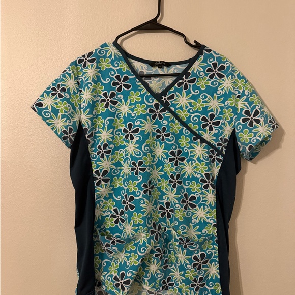 Scrubs! Lot of 9 scrubs. Grey’ Anatomy, Healing hands, Cherokee see description - Picture 11 of 15